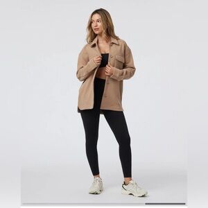 Vuori Women's restore shirt jacket  in Small